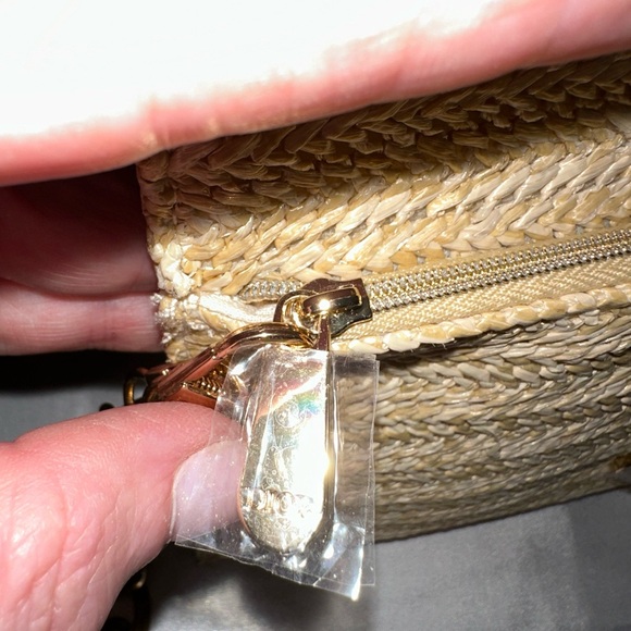 DIOR BEAUTY Crossbody CLUTCH/BAG/POUCH Comes with box. - Picture 7 of 8